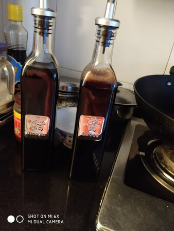 使用方便，瓶口也不怕滴油蛮喜欢的