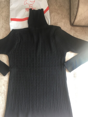 衣服收到了，质量很好