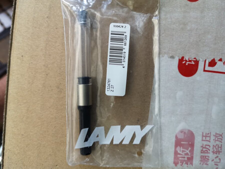 原装正品，凌美的钢笔和配件很好用！越用越爱用！