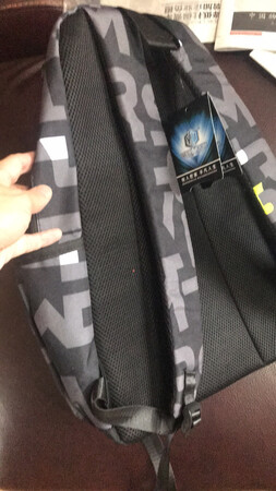 收到货了，感觉很不错很满意，儿子拿到书包非常开心
