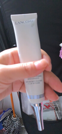 使用感受：细腻
适合肤质：所有
吸收效果：好