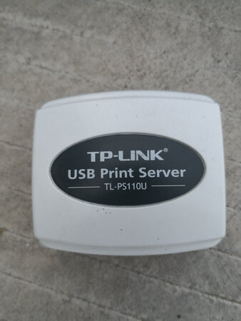 推荐使用TP-LINK产品。这款打印服务器。体积小，性能稳定，适合办公室局域网使用