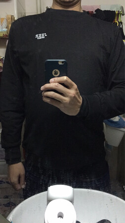 很合身，做工也很好，就是用料单薄，总体比较满意。