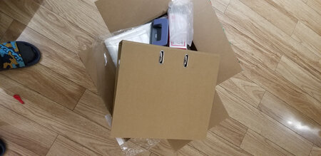 京东的质量绝对的OK.用的很好的纸箱包装，里面东西一点也没有压坏，细节之处见用心。别外，京东物流配送没的说，速度永远是最快的，这也是经常在京东买东西的原因，今天买明天到，不用等，上个班回来，东西已经妥妥的送到了，啥事不担误。别外希望把好质量关，最讨厌假货和劣质品了