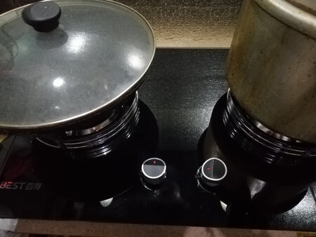 百得然气灶今天收到了，打开看外观非常漂亮，点火速度也很快，火力也大，燃烧非常充分，做到了安全保证，非常满意的一次购物，顺风物流就是给力。必须好评。