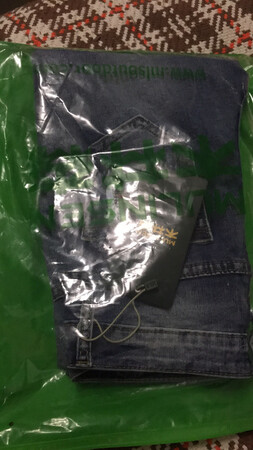 偏瘦，可买大一码。