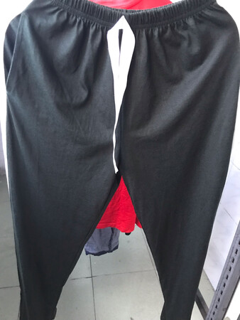 发货速度很快，衣服质量可以，对得起这价了，店家多多搞活动哈！
