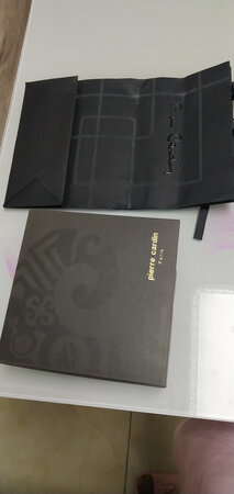 宝贝很好很精致，买来送人的，还配了礼品袋，很周到，好评！