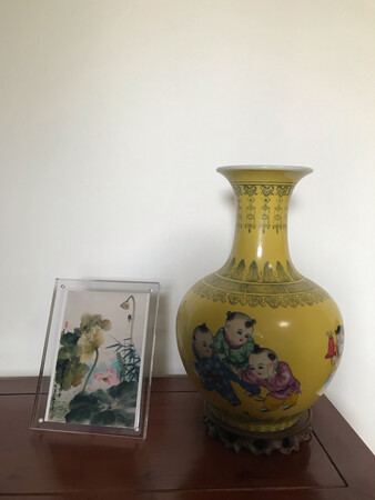 东西不错很好很喜欢买了很多次，送人有纪念意义！