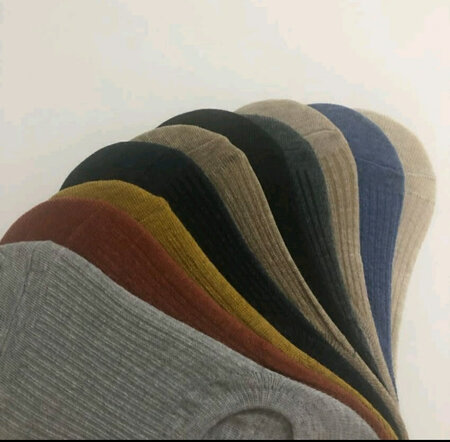 袜子质量不错，穿上很舒服，好搭配鞋子。