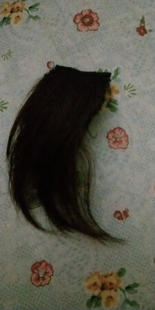 质量不错 长短 发量都适合我 颜色也很好 有光泽 戴上后感觉头发蓬松起来了