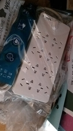 看上去很宽大，地方够大，还不错