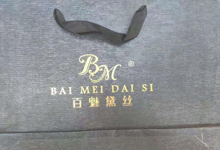 衣服收到了，穿着挺好看的，喜欢，粉嫩哦