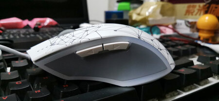 耐用度：手感良好，摩擦也可以
响应速度：灵敏，很不错，需要一段时间适应
外观颜值：颜值不错，很喜欢