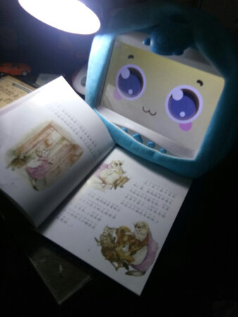 小杜  态度很好   不错买来可以帮孩子学习，孩子很喜欢学，女儿还没有上幼儿园呢，也可以学习，老板态度好，