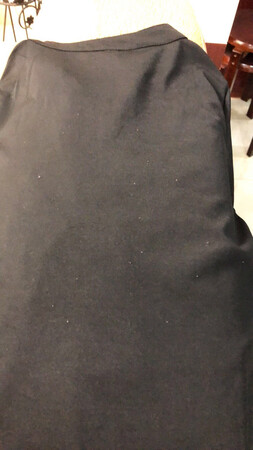 一万个差评，买来还没穿，就水洗了一下就起球了，问客服半天也不回，客服一点也不想解决。