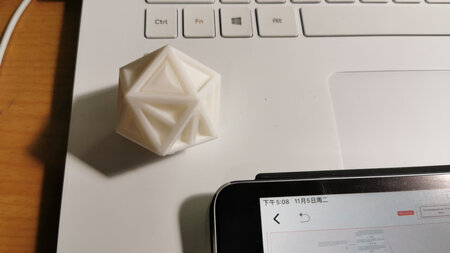 调平费了点时间，打了一个模型试试，不错，以后自己建模打