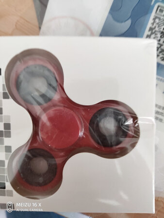 非常好的宝贝，快递员也非常快。