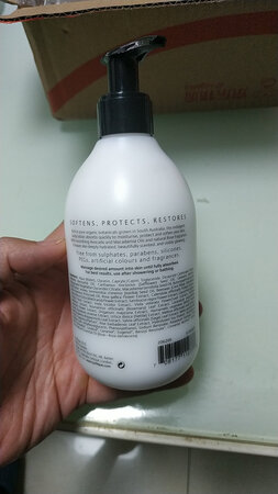 一直使用的一个品牌，非常满意它效果！一直信赖京东的品质和服务，看到有活动，第一时间就拍下了！秋冬季必备的护肤品！期望以后有很多的特价活动！今年双11在京东买了一大堆货屯着用！???