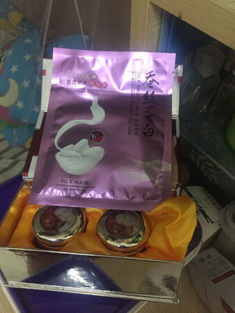 货收到了 物流很快 第二天就收到货了 还没用期待效果