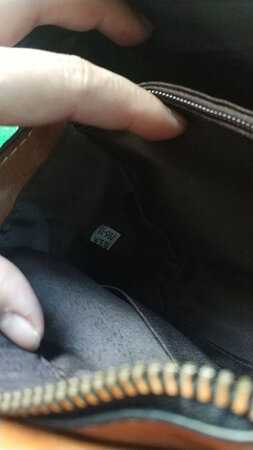 感觉怪怪的吧0！质量一般吧！！！里面这个牌子是什么鬼？