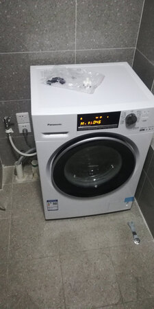 洗衣机外形很漂亮，安装师傅耐心讲解，松下值得拥有