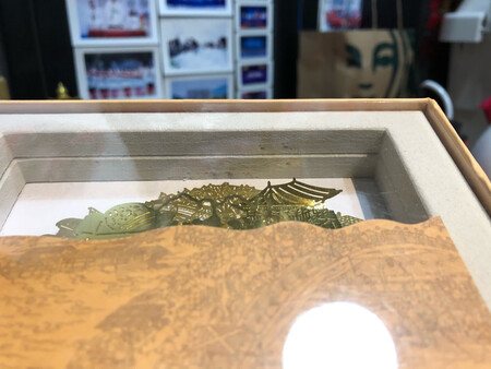 产品设计本身就有问题，有一个算一个，等着退货吧，一定会撞弯掉，或者赔你几块钱留着用吧