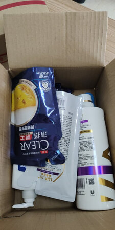 适合发质：油性
泡沫数量：中等
产品香味：啤酒花的味道
