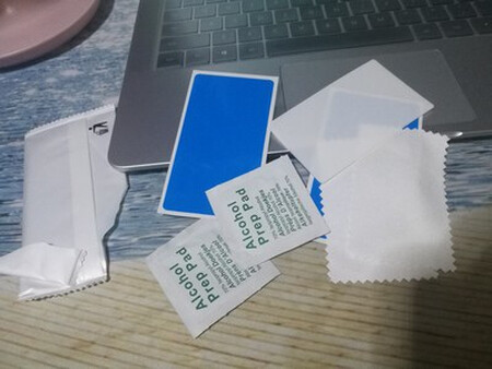 贴上特别清晰，蓝膜保护眼睛，这下看多长时间眼睛都不累，特别开心，全五分，下次还来！