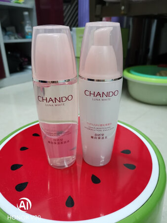 挺不错的护肤品，质量信得过，价格实惠?！以前没用过这个牌子的，第一次购买，想用着试试看，好的话会再次购买！