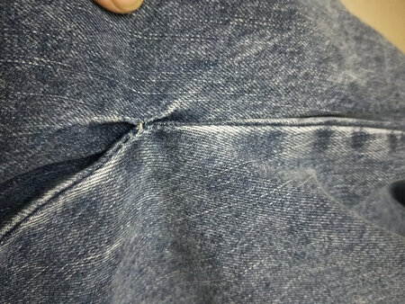 看一下这个位置都被在住了。