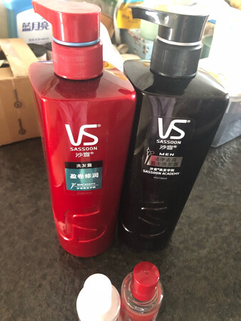 东西收到了   快递小哥服务特别好   。