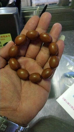 好倒是好，就是太小了，适合小孩戴，大人不能戴。