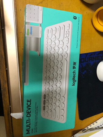 颜值很高，双十一拍下来一点优惠都没有，真的是……贵的一p，咬咬牙就买下来了……哎
