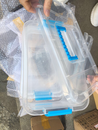 质量太差了！太薄了！收到还有破损的！