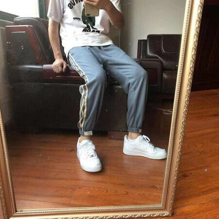 快递超级快的 商品质量也非常不错实体店这个价格绝对买不到有喜欢的朋友赶紧下手吧~~#~不错性价比高。质量蛮好，外包装很漂亮~评价五分！