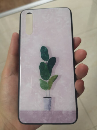很漂亮，手感很好，看着很上档次，质量也不错。