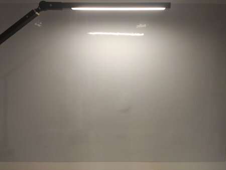 还不错的一个软性贴纸   墙面不是很光滑贴纸大概能够用就行