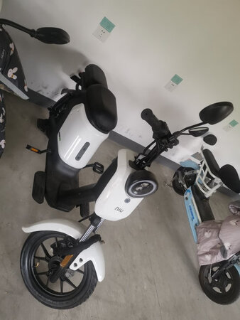车子质量：杠杠滴
电池续航：常常滴
外形外观：靓靓滴
骑行体验：稳稳滴