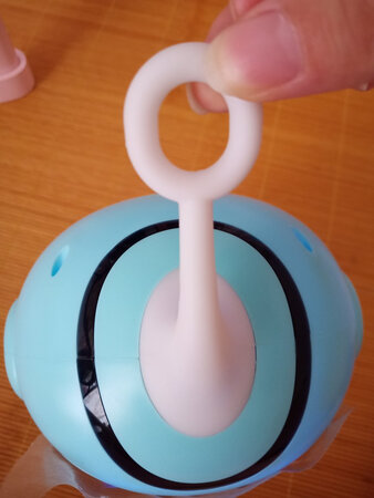 机器人收到几天了，已经使用过，小孩爱不释手，一直跟机器人对话，十万个为什么一直问，音质很好，没有杂音，下次还想再买一个，连上网络就可以用了，可以讲英语，故事，唱歌，对话，是小孩子的最佳玩伴，棒棒的