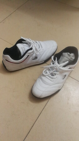 穿了一段时间，里面鞋底不怎么样