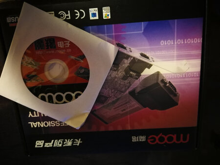 WIN7系统，驱动安装方便，使用性能稳定。