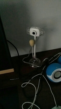 东西不错，通电了有灯光。还比较好看。