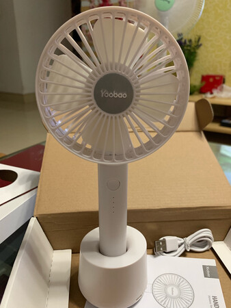 本人是品牌控，羽博是最早一批做移动电源的厂家，对它的产品品质有好感。货到手，果然没让我失望，非常满意，底座和机身均可充电，风力三档够强度足够，噪音正常可接受。