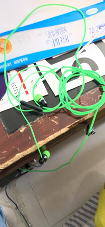 耳机打游戏听的很清楚，全是比较物美价廉的