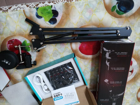 宝贝收到了几天，没时间用，昨晚试用了一下，还在摸索中，希望好用，先好评！以后再追评。