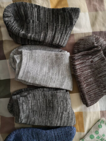 物流速度快，评价比较晚，很厚实，穿着暖和。