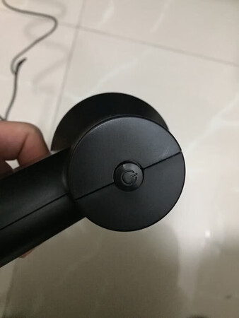 非常不错的小型吸尘器，吸力吸电脑里的灰尘绝对是够用了！这下电脑肯定干净了！以后有需要还会再来！先给全五星！感谢京东！