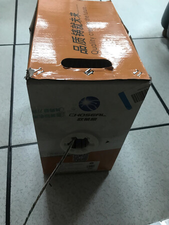 透明塑料皮，感觉很时尚！