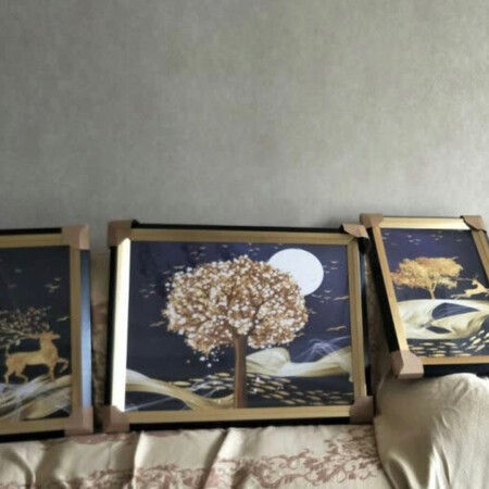 看了好久选中的这家店铺，配色非常好，装饰很好看，
其他特色：颜色搭配合理
工艺品质：不错，做工也很好
大小尺寸：合适，客服推荐的